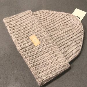 NWT Ugg Women’s Beanie